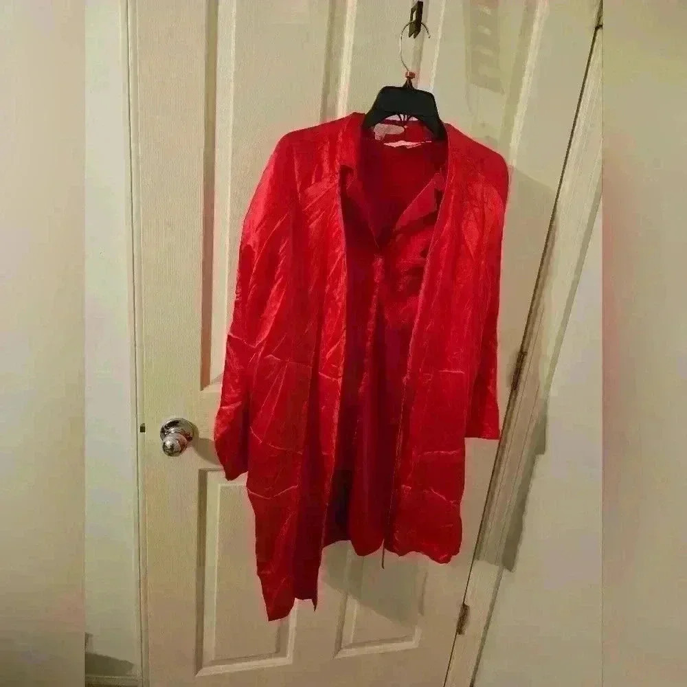 Victoria's Secret Red Satin Nighty and NWT Robe Set Nighty Size L
